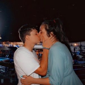 Meet your Posher, Sierra